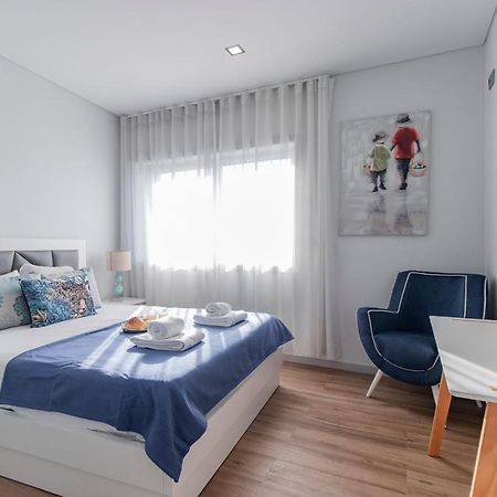 Downtown 1Br Apartment W/ Balcony By Lovelystay Porto Ngoại thất bức ảnh