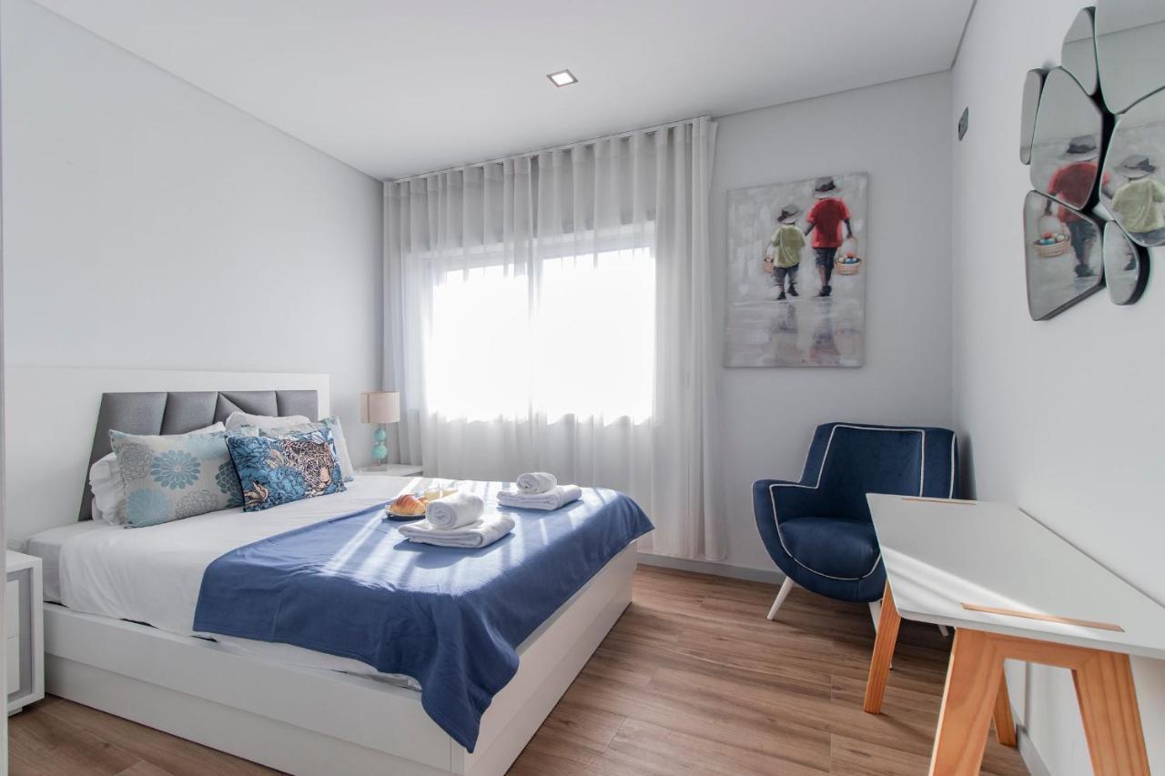 Downtown 1Br Apartment W/ Balcony By Lovelystay Porto Ngoại thất bức ảnh