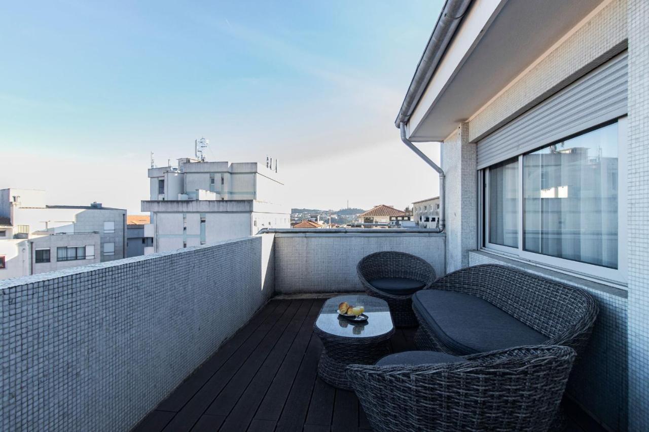 Downtown 1Br Apartment W/ Balcony By Lovelystay Porto Ngoại thất bức ảnh