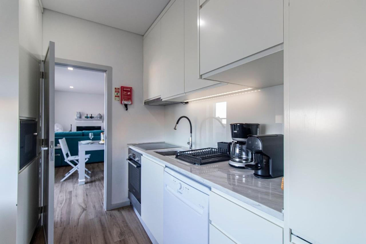 Downtown 1Br Apartment W/ Balcony By Lovelystay Porto Ngoại thất bức ảnh